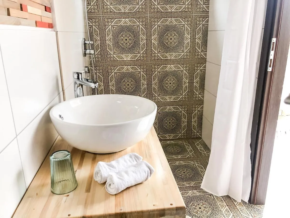 Kisas Loft By Pinch Hotel Pakostane Guest house